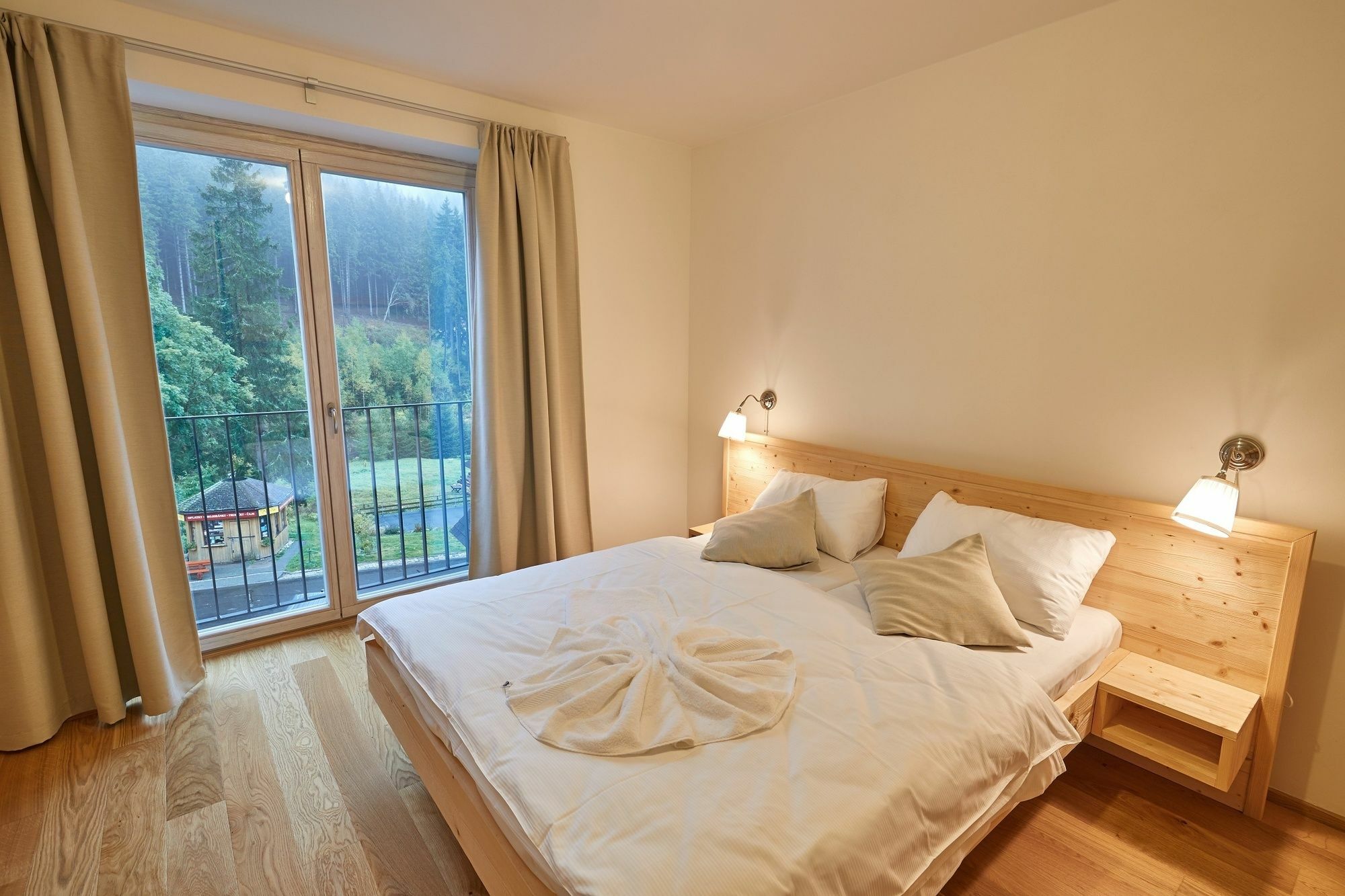 Aparthotel Kovarna Residence 페츠 포트 스네스코우 외부 사진